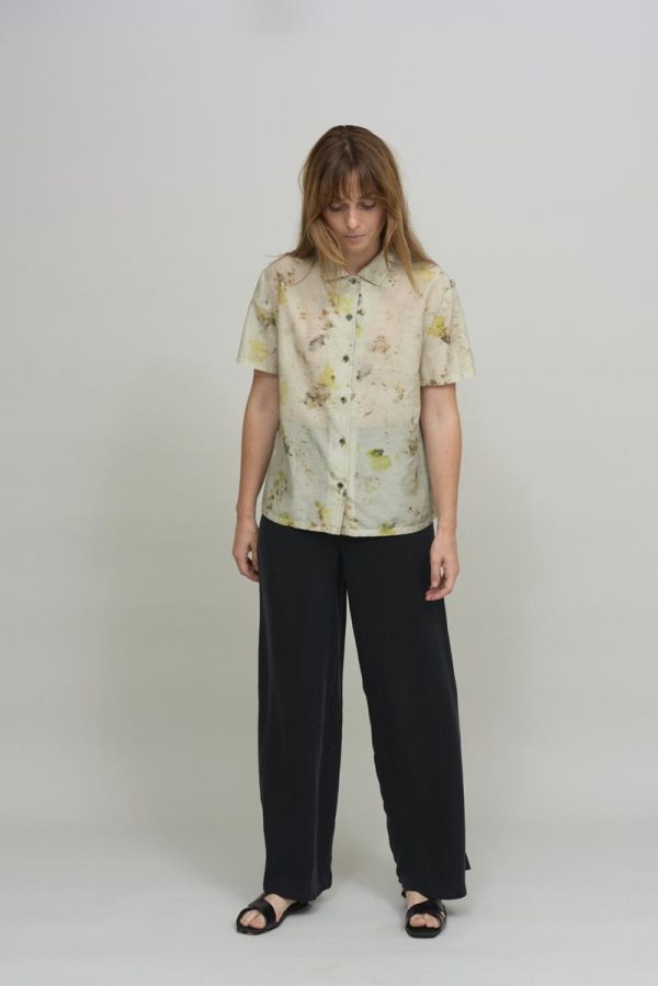 5_SHORT-SLEEVE-Shirt_Green-Print_2.jpg