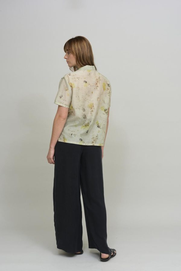 5_SHORT-SLEEVE-Shirt_Green-Print_5.jpg