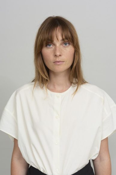 9_OVERSIZED-COLLARLESS-Shirt_White_1.jpg
